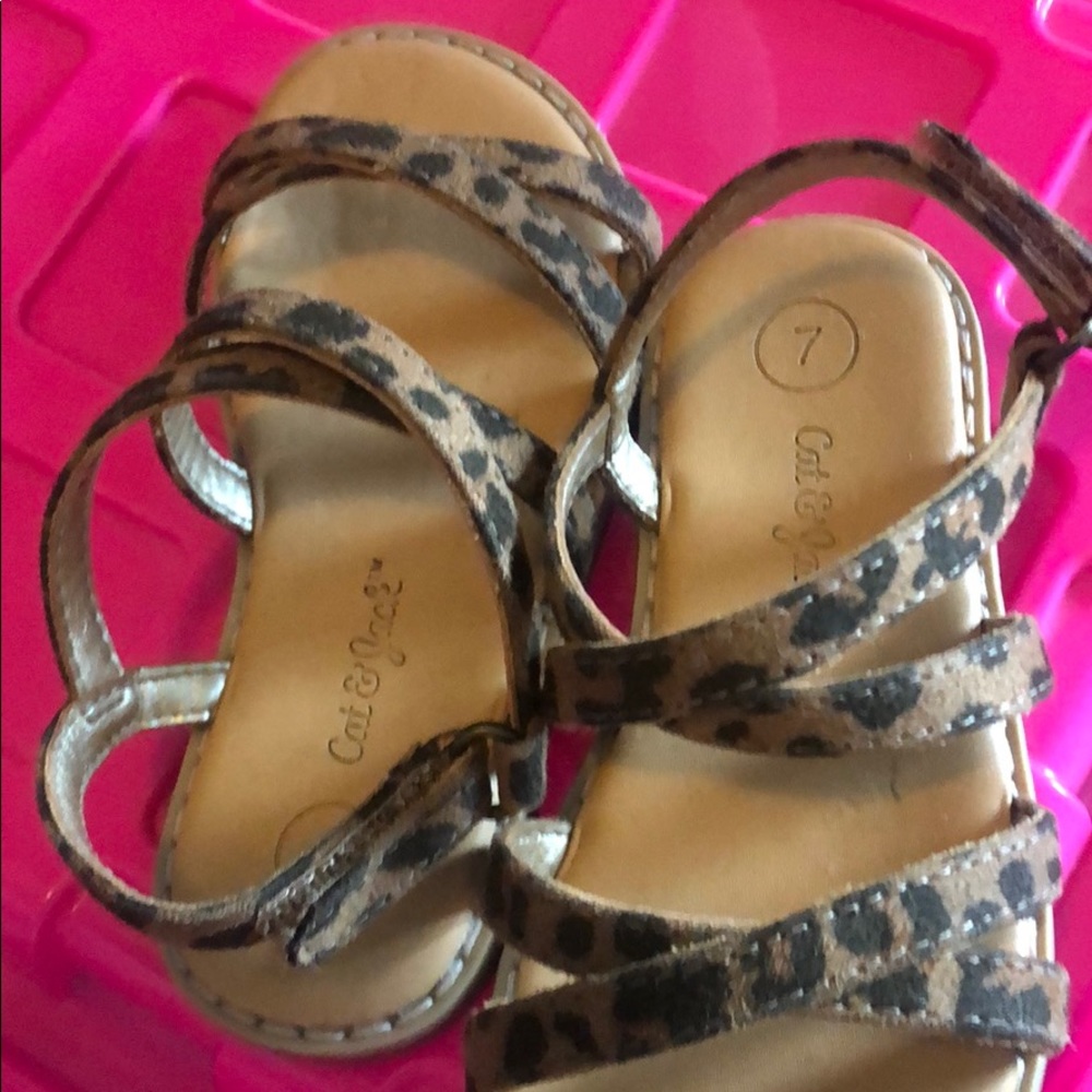 Chic sandals !